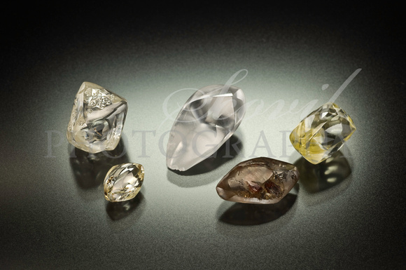 Diamonds. to 4.95 ct. Murfreesboro, AR, USA.